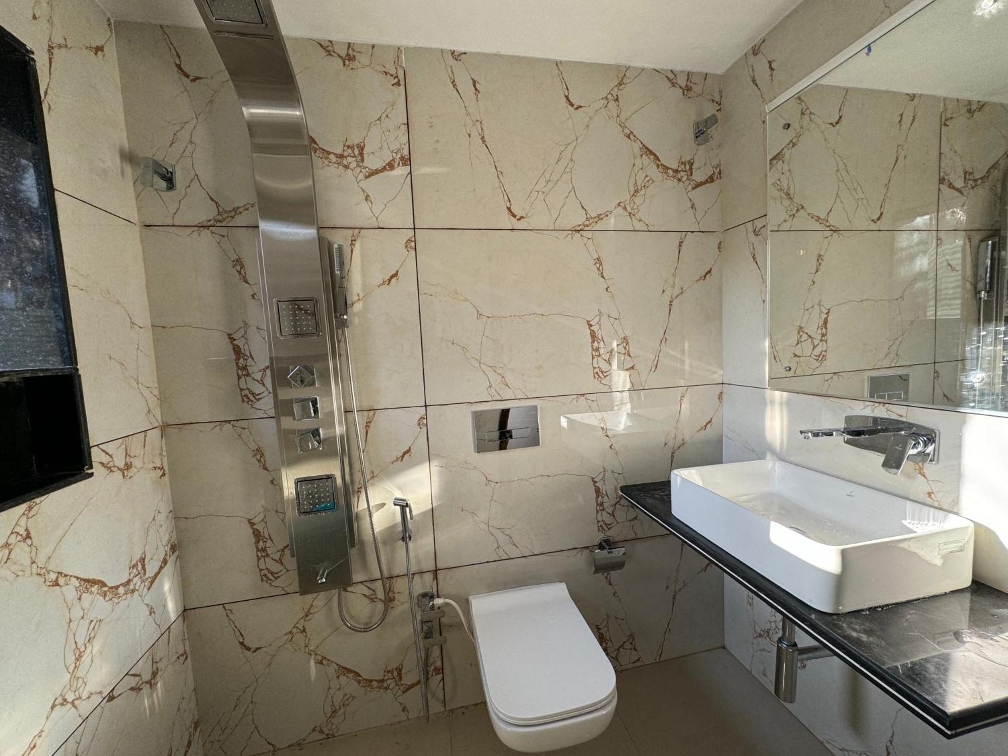 Hotel Manora Palace Srīnagar 외부 사진